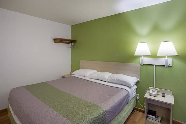Room 14 of 41