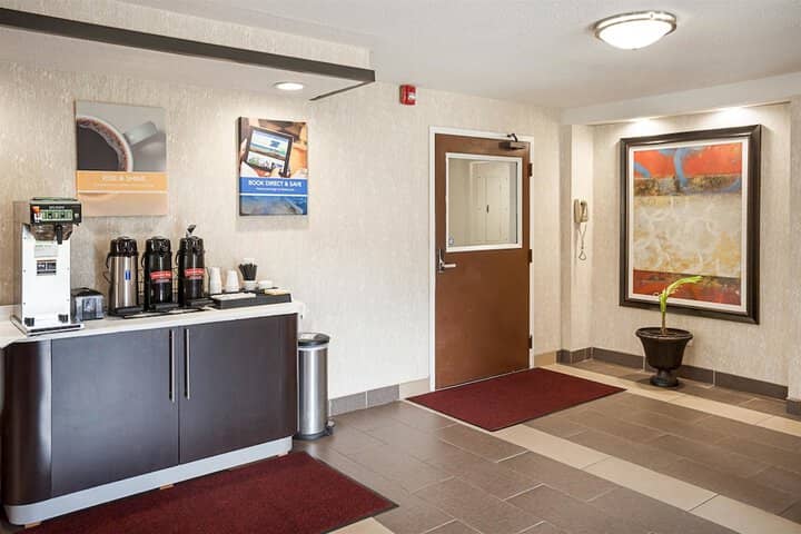 Hotel Interior 4 of 41