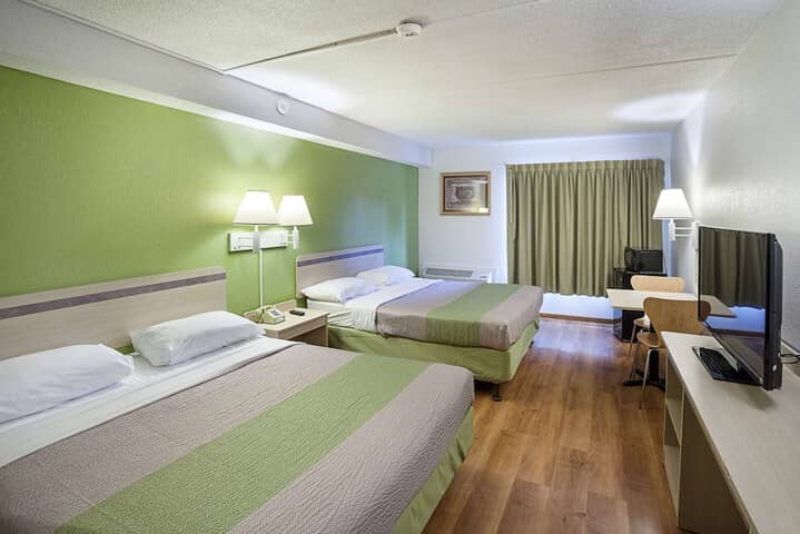Room 22 of 41