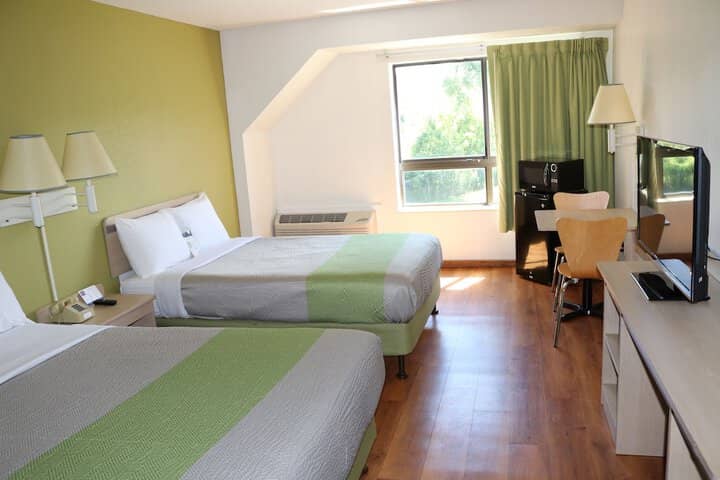 Room 9 of 41