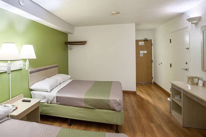 Room 21 of 41