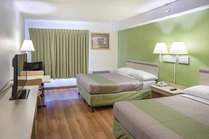 Room 19 of 41