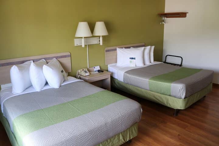 Room 12 of 41